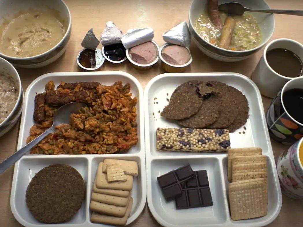 Estas fotos muestran qué comen los militares de todo el mundo